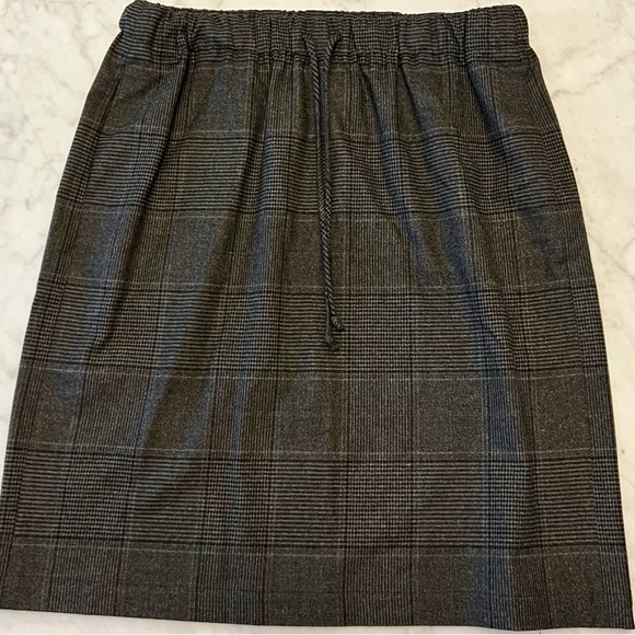 ✨HOST PICK✨ Aritzia The Group by Babaton Jimmy Tie Waist Skirt - Grey Plaid - Picture 5 of 10
